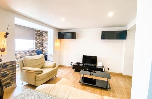 Linda-a-Velha Apartment | HU2i - In&Out Carcavelos