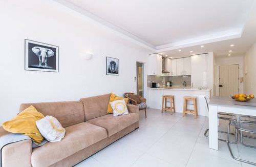 Ameijeira Apartment | Iberlagos: Casa Luna | Top Location | Dona Ana Bea