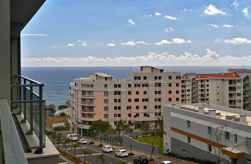 Sao Martinho Apartment | Julia and Alice's house, a Home in Madeira