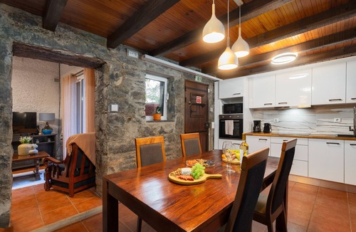 Porto Moniz Cottage | King' Shelter by Madeira Sun Travel