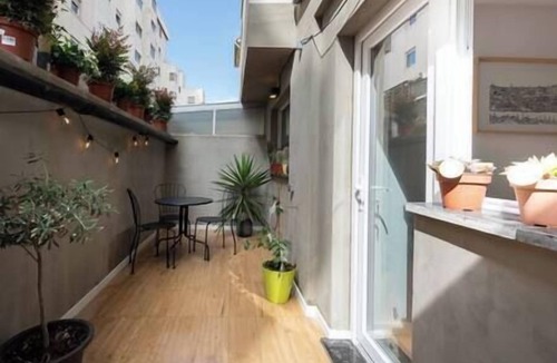 Foz do Douro Apartment | L'Atelier - Warm Porto Loft