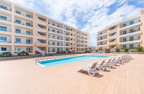 Lagos Apartment | LAGOS MARINA VIEW 4 WITH POOL by HOMING
