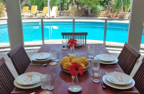 Tavira House | Large house, private pool, mature garden & parking, central Tavira