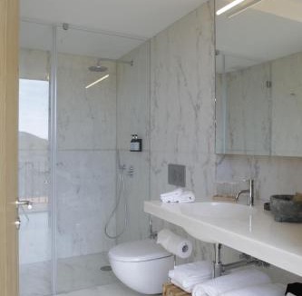 Brufe Villa | Leiras do Tempo - Adults Nature Retreat - Tomadinha 3 Cottage - Gerês National Park