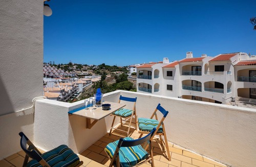 Carvoeiro Apartment | Light airy 2 Bed/2 Bath Luxury Apartment, 450M to Beach & Village. Pools
