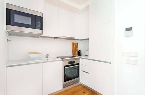 Sao Sebastiao da Pedreira Apartment | Lisbon 20 Modern Flat