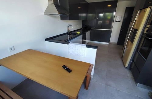 Olivais Apartment | Lisbon Airport GuestHouse Gal - Suite w/Wc