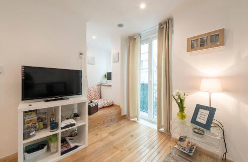 Misericordia Apartment | Lisbon Apartment Bairro Alto - Bica 1