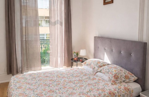 Sao Jorge de Arroios Apartment | Lisbon central Guest house 5 Bedroom! best for big Family tour and big groups.