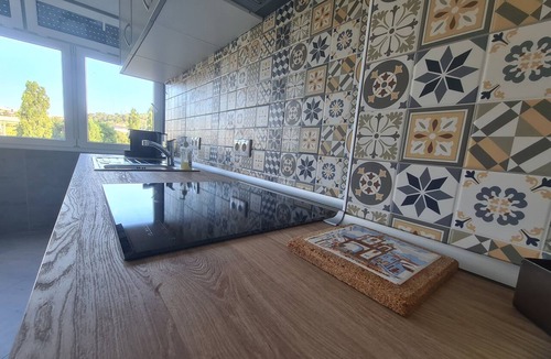 Odivelas Apartment | Lisbon Metro Yellow Line