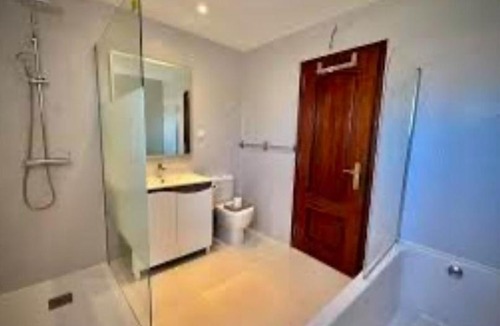 Lagos House | Location Rooms Lagos