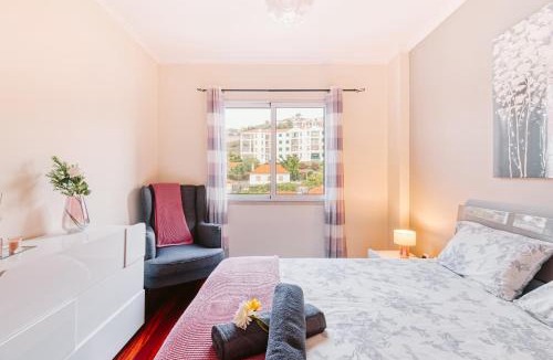 Canico Apartment | Lovely 2 Bedroom Sea view apartment