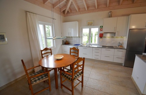 Quelfes House | Luxurious vacation home with natural pool and sea view
