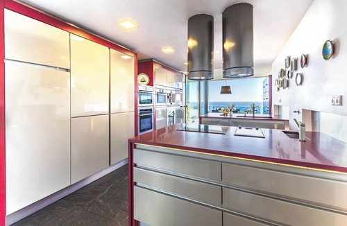Carreco House | Luxury Villa Sea View - Indoor Heated Pool Included