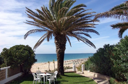 Vale do Lobo Villa | Luxury Villa with private pool, lush gardens and direct access to the beach