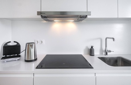 Ponta Delgada Apartment | Market Place B 1BR (historical city center)