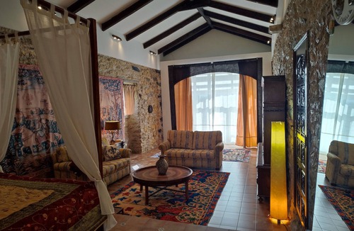 Vila Verde House | Medieval Stone 5-bedroom house in charming Sintra for your getaway