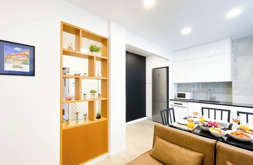 Linda-a-Velha Apartment | Modern 3 Bedroom Apartment Near Belém - Lisbon