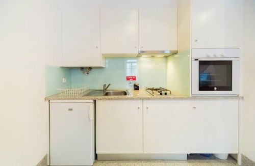 Monserrate Apartment | Modern Apartment in City Center - Sta Luzia view