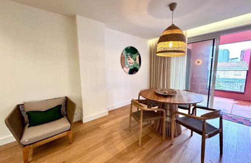 Leixões Apartment | Modern & Bright Apartment 5 Min Walk to Matosinhos Beach