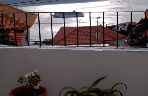 Sao Goncalo Apartment | Modern studio flat in Funchal