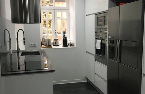 Monserrate House | Modern townhouse, centrally located.