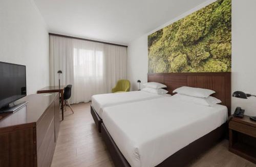 Ponta Delgada Hotel | Neat Hotel Avenida