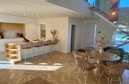 Charneca de Caparica e Sobreda Villa | *NEW* Charneca Sunrise, luxury villa close to Lisbon & Beach