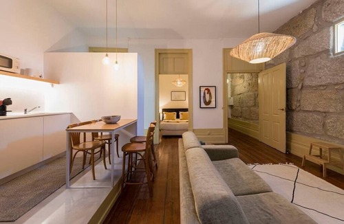 Sao Nicolau Apartment | *NEW* Mercado Apartments #2T by DA'HOME