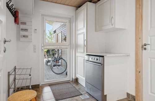 Krejbjerg House | Nice home in Ejstrupholm with sauna