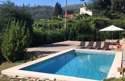 Molares Apartment | O Burra Velha - Private House