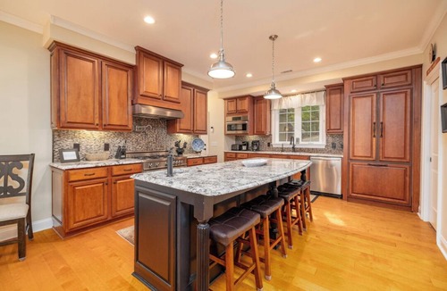 Wise House | Oak Point