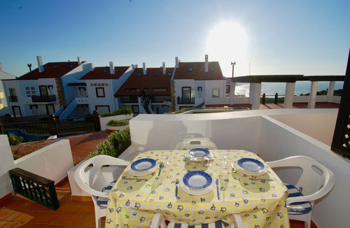 Sao Martinho do Porto Apartment | Orange - Ground floor sea view apartment in amazing complex with 3 pools