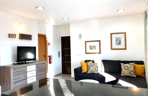 Areias de Sao Joao Apartment | OURA Beach mid Strip apartment