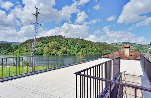 Castelo de Paiva House | Panoramic River View Rooftop Fireplace Near Paiva Walkways River beach