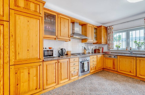 Colares House | Peaceful holiday house in pine forest close to the beaches