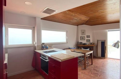 Praia de Santa Cruz Apartment | Penedo house