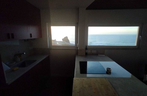 Praia de Santa Cruz Apartment | Penedo house