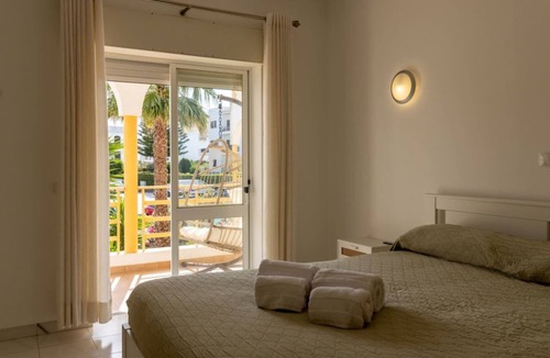 Funchal Apartment | Pequeno Infante by Urban Beach Rentals