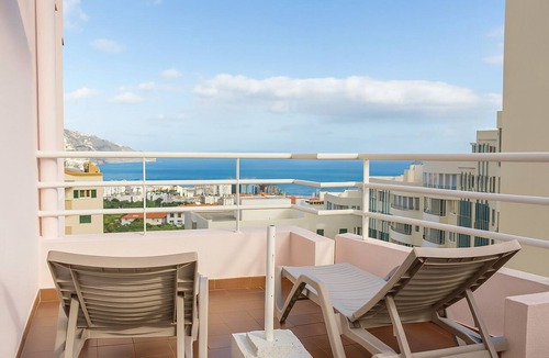 Sao Martinho Apartment | Perla do Oceano – Funchal Sea View with XL Terrace