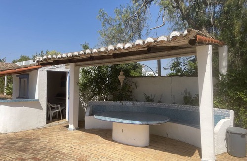 Silves House | Portuguese Farmhouse With Walled Garden and Private Pool