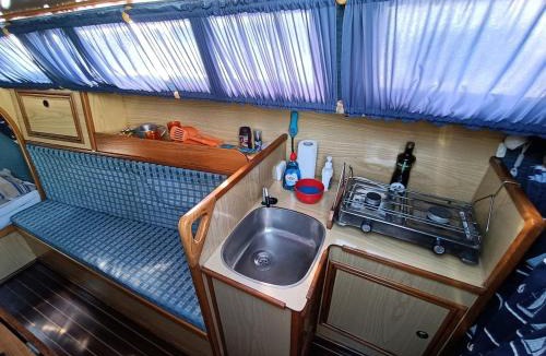 Parque das Nacoes Boat Rental | Portuguese Sailboat Experience I