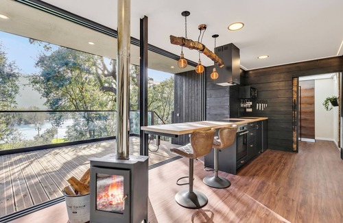 Mira de Aire Bed & Breakfast | Private Cozy Lodge Retreat Surrounded by Nature