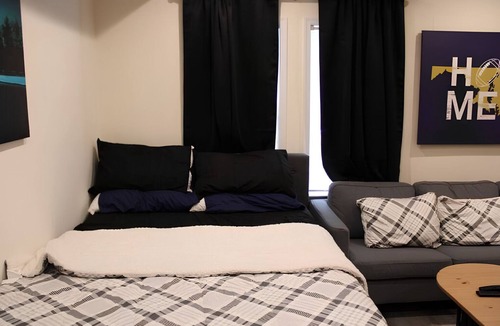 Federal Hill Apartment | Quaint Studio in popular Fed Hill with free parking