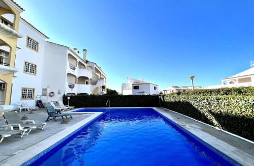 Quarteira Apartment | Quarteira Classic 1 With Pool by Homing