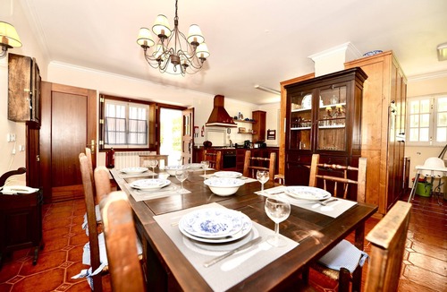 Carvalhal Benfeito Villa | Quinta da Barreira - Villa set Within a Vineyard