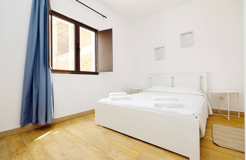 Alfarrobeira House | R - Bedroom 9 in Casa do Moinho Guesthouse