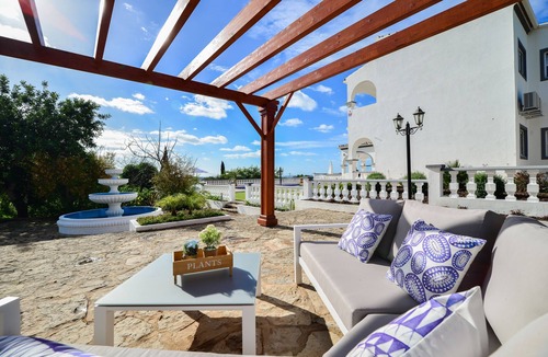 Vale de Seixos Villa | Relax with breathtaking views at Vila Vale Mouro