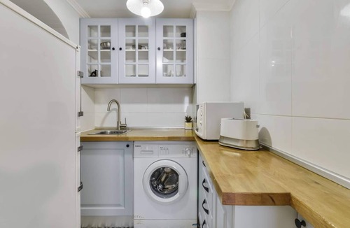Pena Apartment | Renovated 1BD Portuguese-Styled Flat, Lisbon