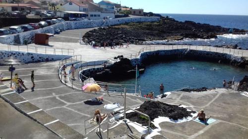 Porto Judeu Hostel | Rocky3